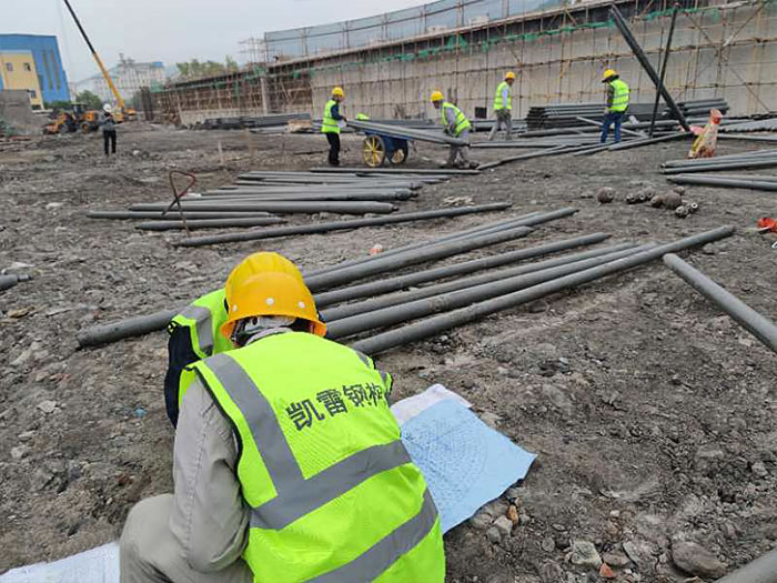 湖北螺栓球网架结构